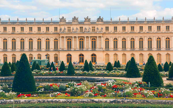 花季優選荷比法~雙點進出、庫肯霍夫花園、經典四遊船、浪漫巴黎雙宮10天